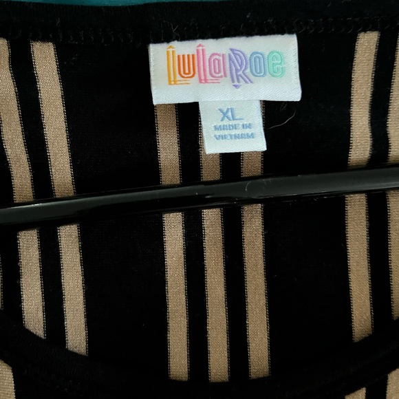 Lularoe Julia XL - Picture 2 of 2